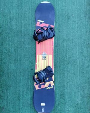 SNOWBOARD K2 Daska i Vezovi 161 cm