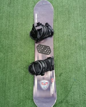 SNOWBOARD Daska i Vezovi 133cm