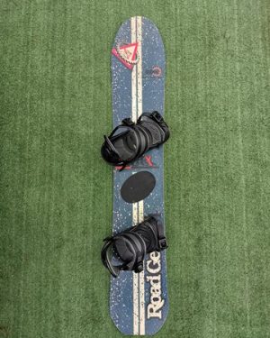 SNOWBOARD Daska i Vezovi 144 cm