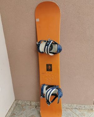 SNOWBOARD Daska i Vezovi 149 cm